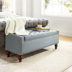 Classica panca contenitore capitonné con borchie decorative