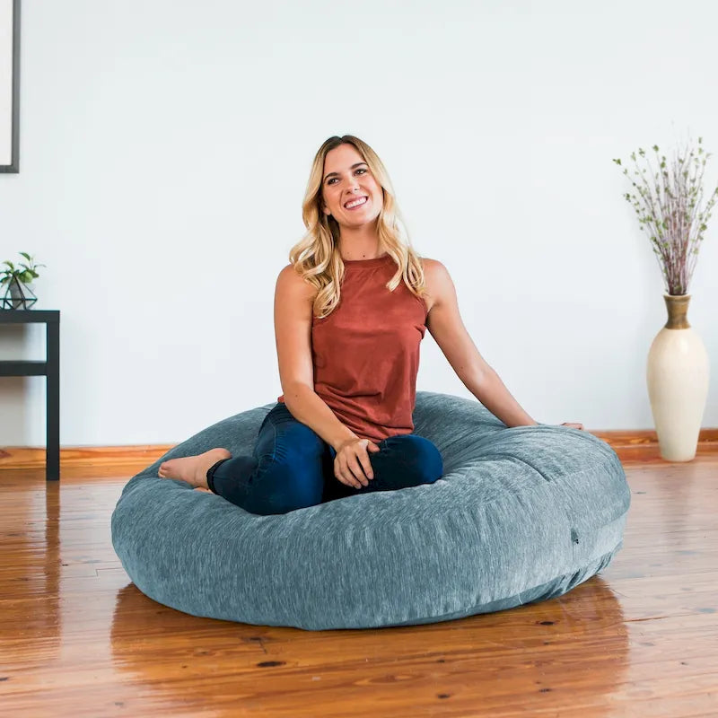 Pouf lounge Cocoon con rivestimento in ciniglia